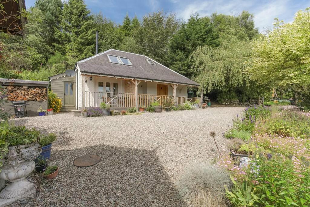 The Mews - A Cottage With A Spectacular Lake View Port Of Menteith Exteriör bild